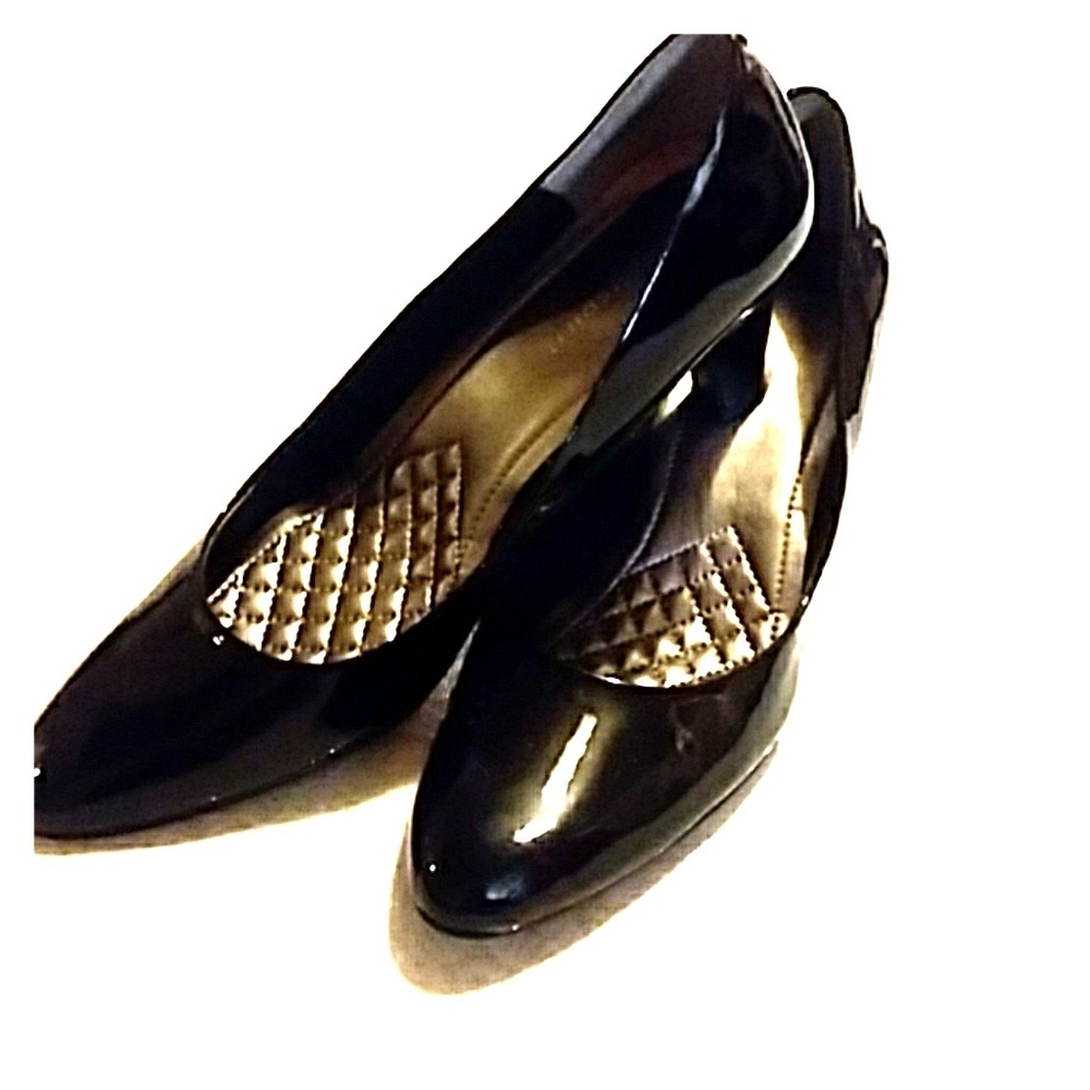 Shoes, pumps